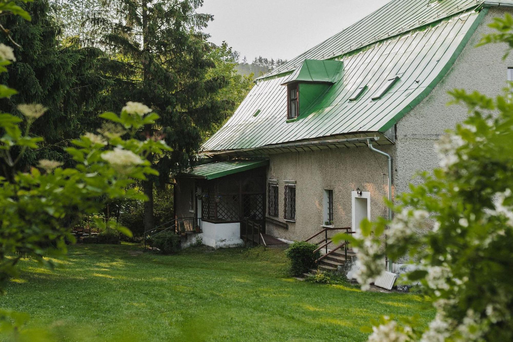 Hotel Lesny Dwor W Gorach Sowich à Woliborz Extérieur photo