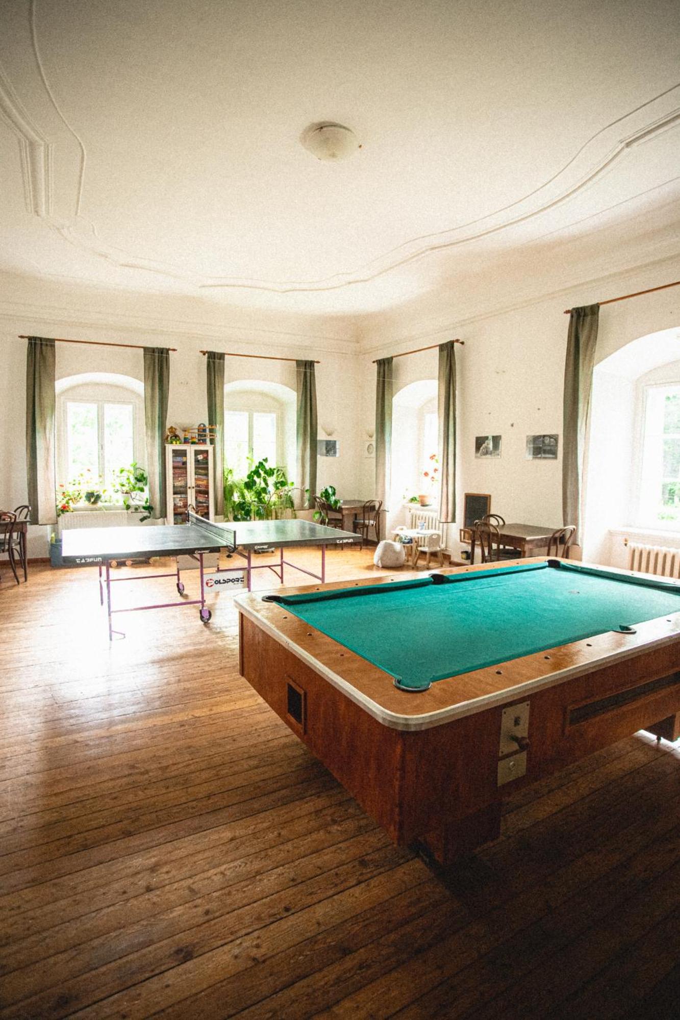 Hotel Lesny Dwor W Gorach Sowich à Woliborz Extérieur photo